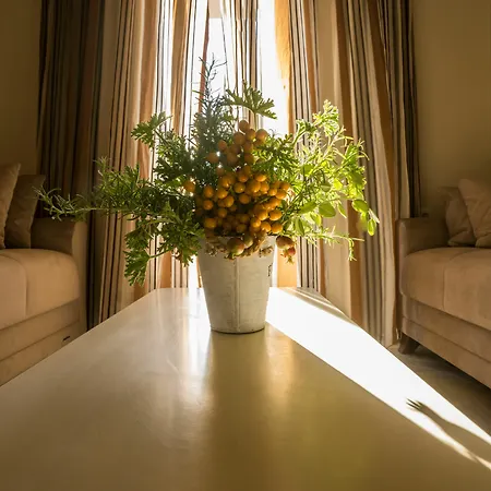 Golden Bay Aparthotel 3*