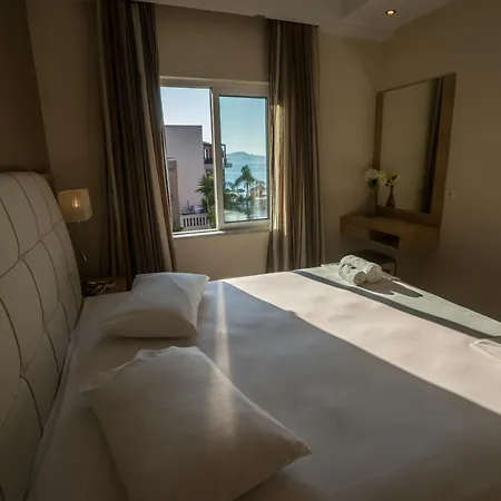Golden Bay 3* كاتو ذاراتسو